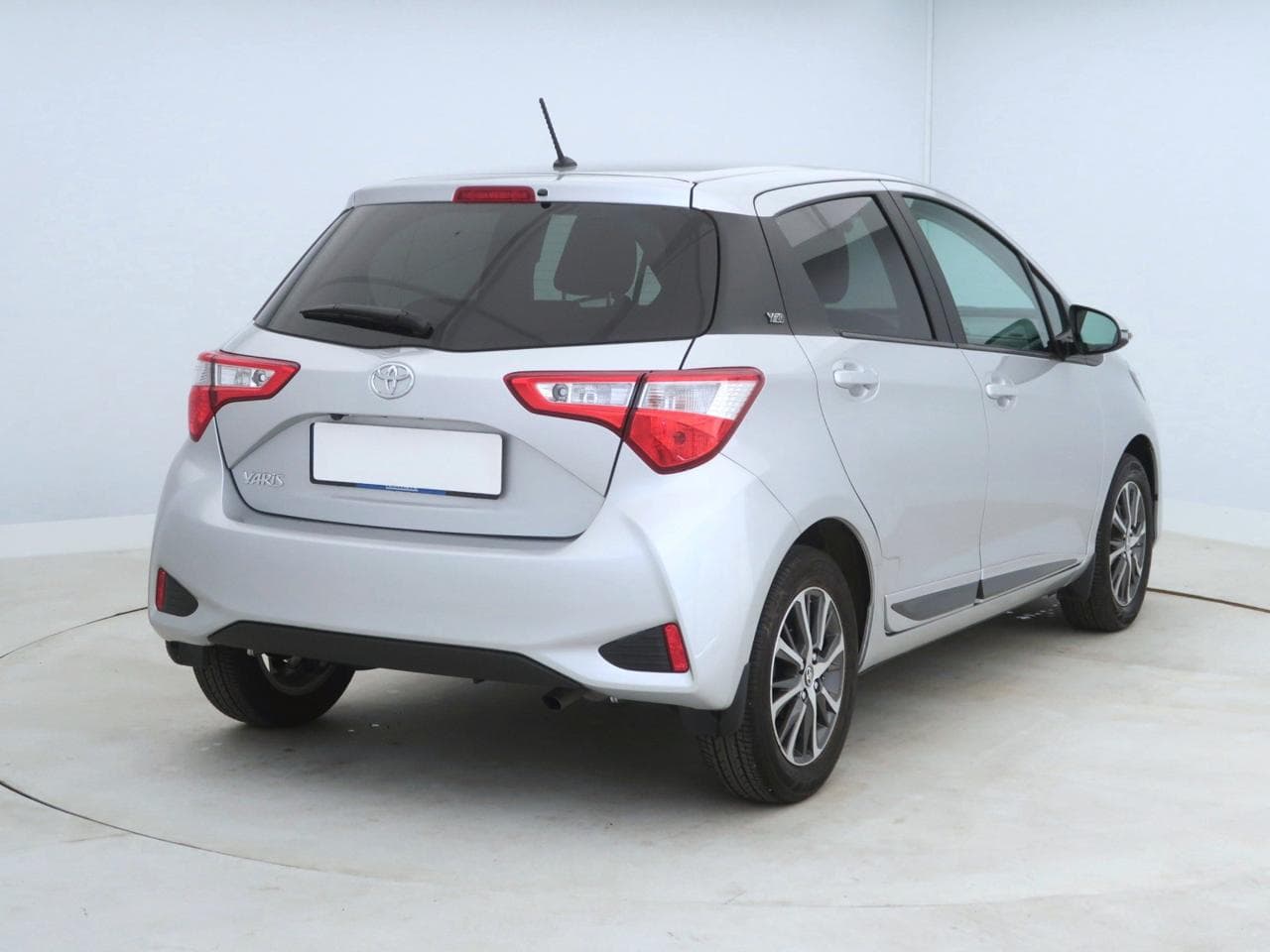 2020 Toyota YARIS - 7