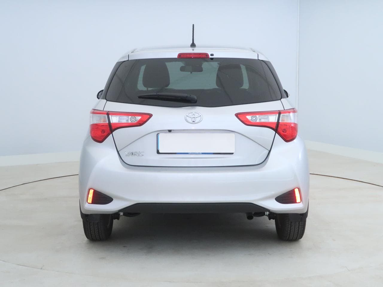 2020 Toyota YARIS - 6