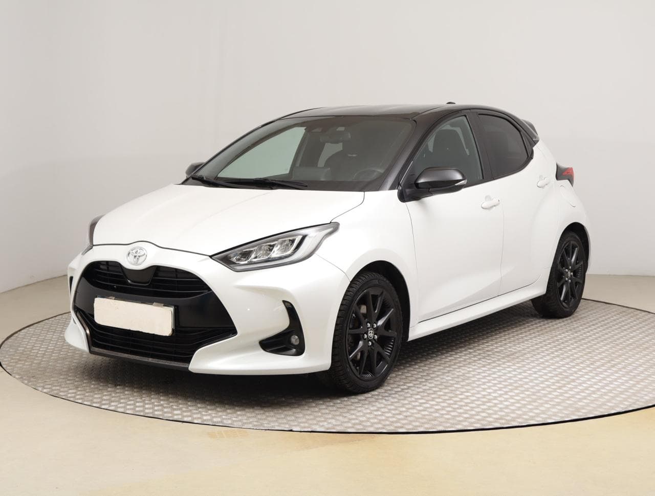 2022 Toyota YARIS - 5