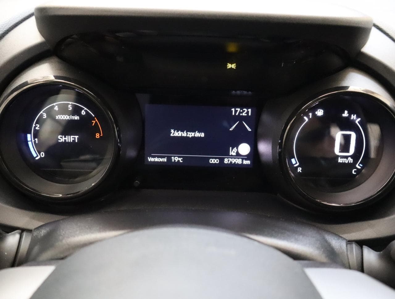 2022 Toyota YARIS - 26