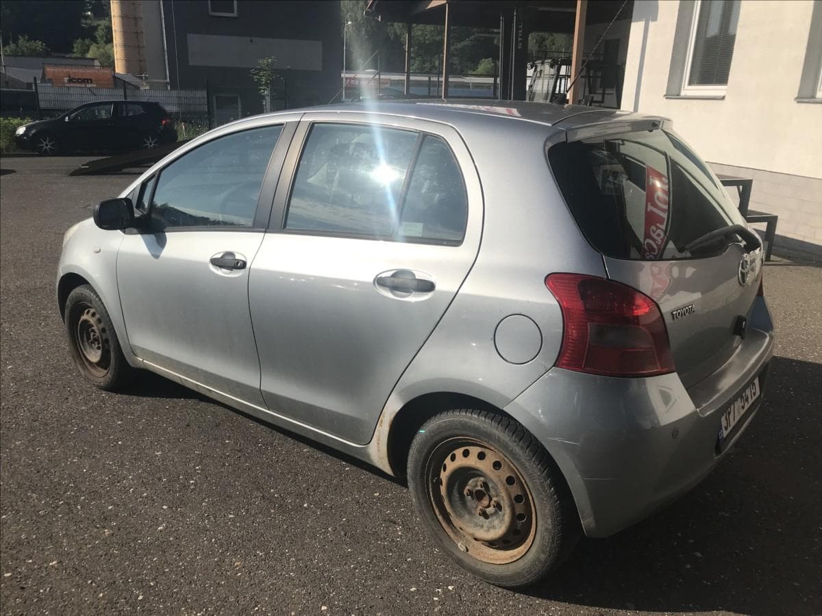 2008 Toyota YARIS - 5