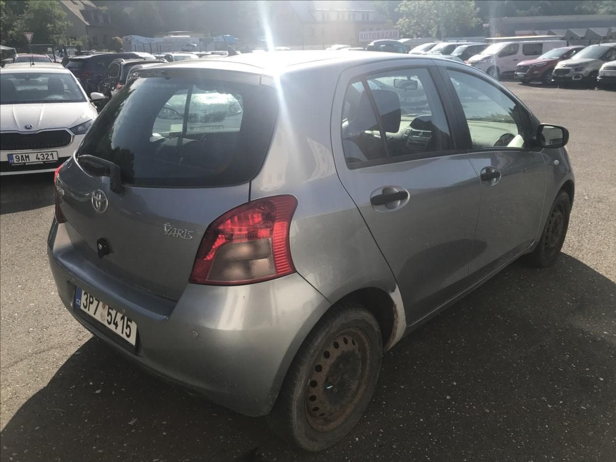 2008 Toyota YARIS - 4