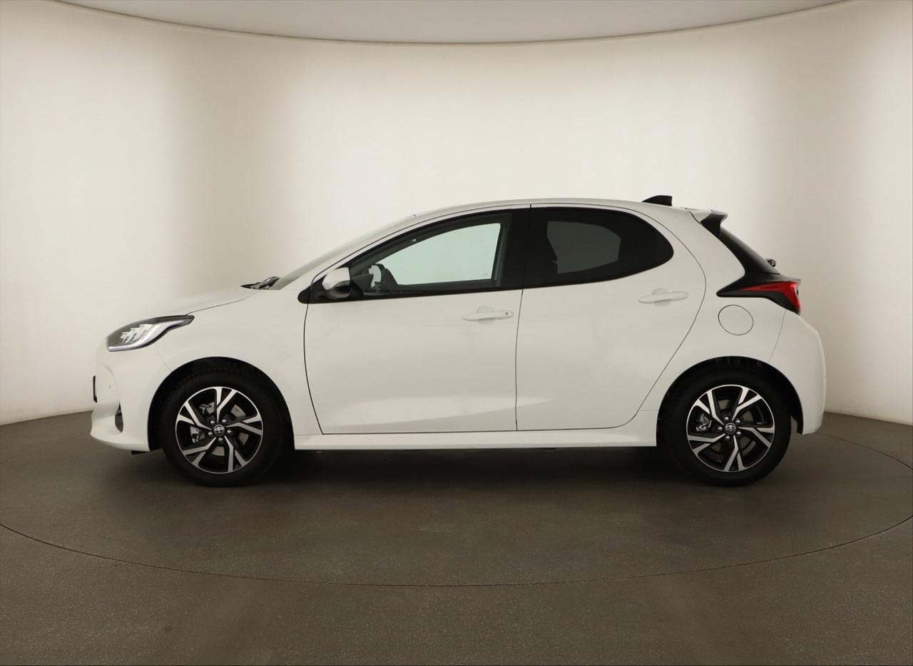 2026 Toyota YARIS - 7