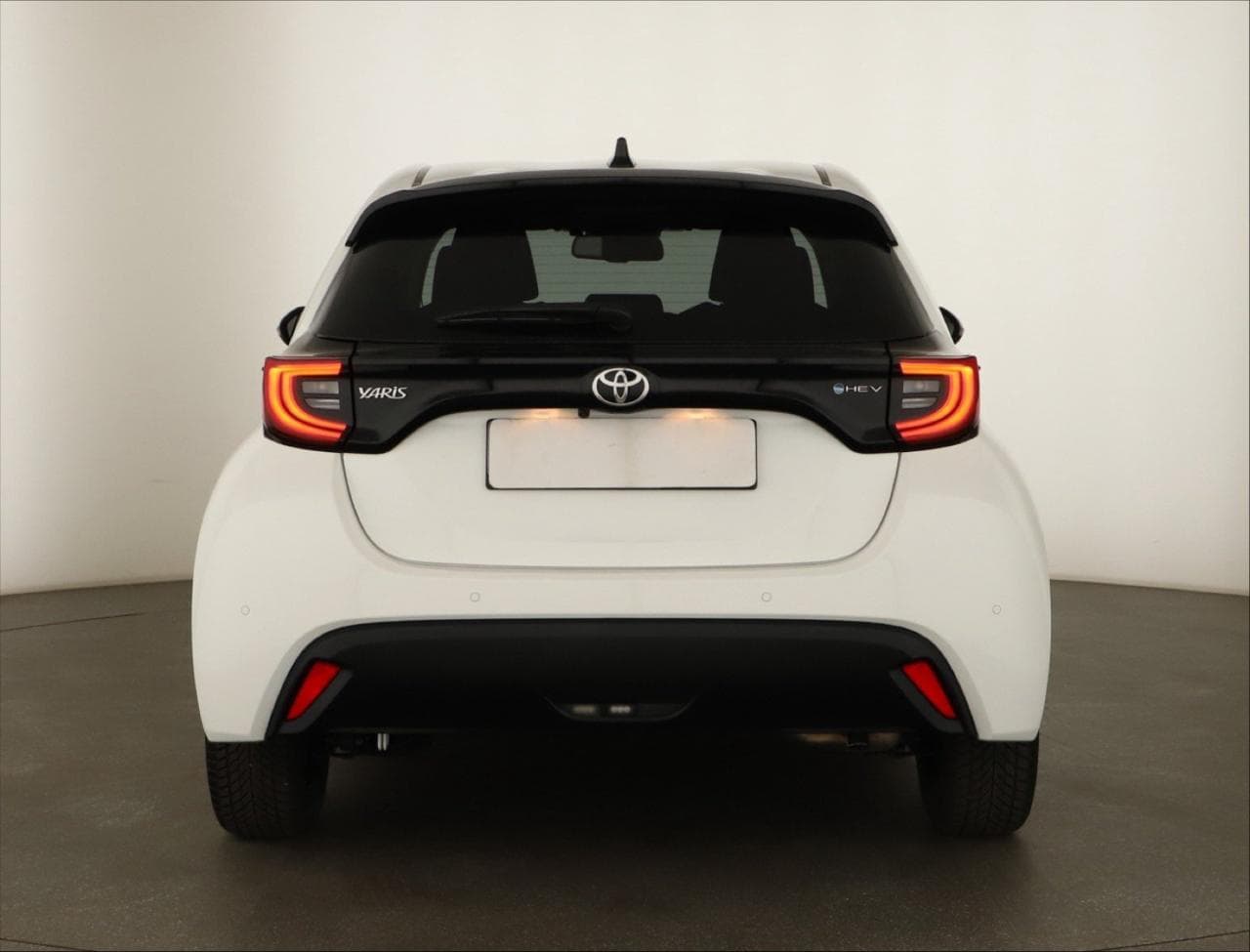 2026 Toyota YARIS - 9