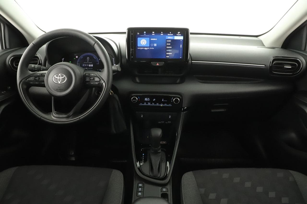 2026 Toyota YARIS - 15