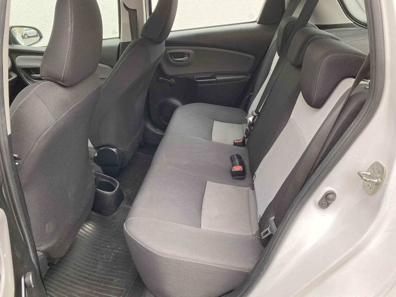 2018 Toyota YARIS - 11