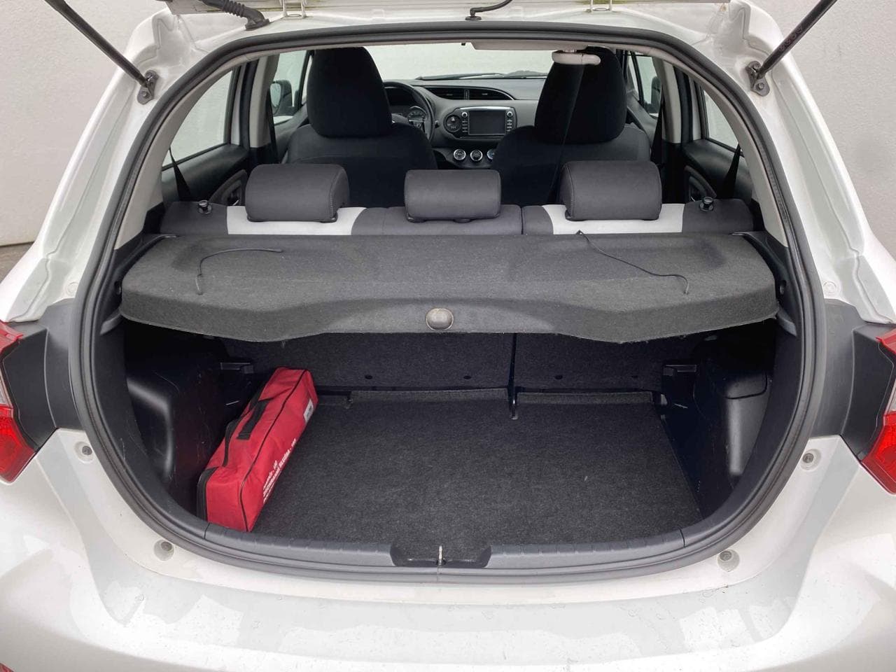 2018 Toyota YARIS - 7