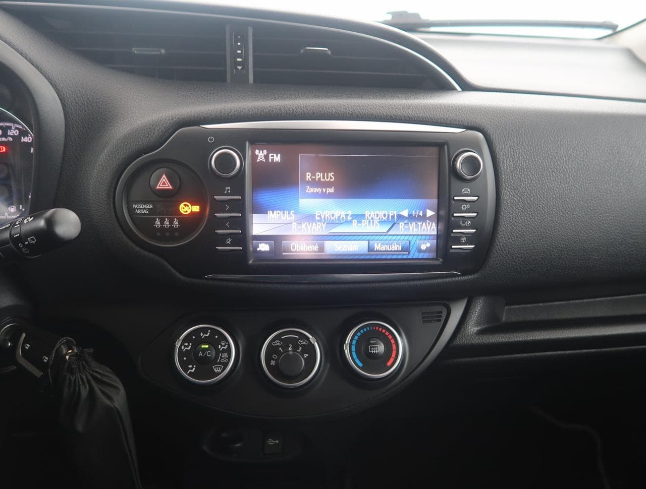 2019 Toyota YARIS - 50
