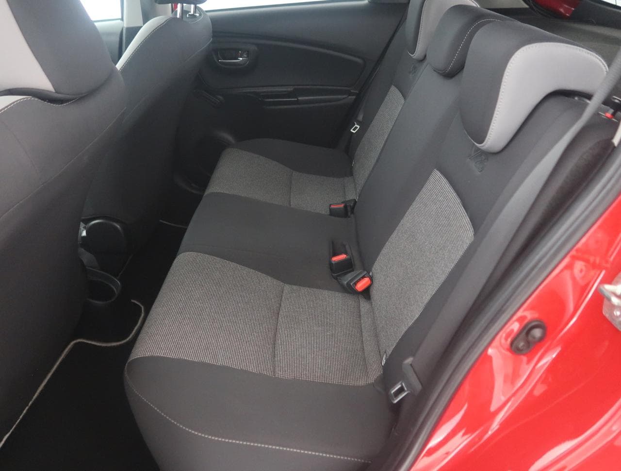 2019 Toyota YARIS - 41