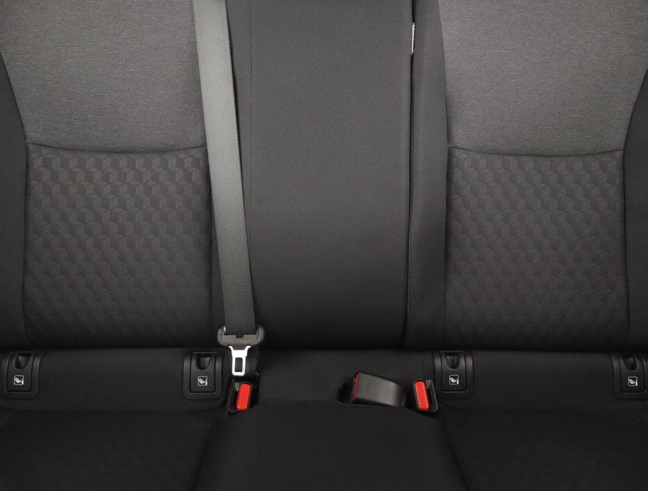 2022 Toyota YARIS - 27