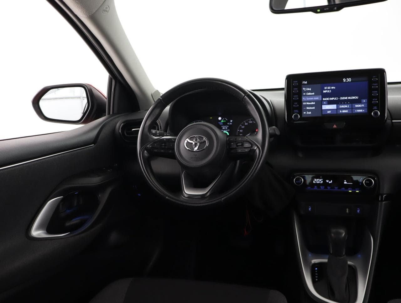 2022 Toyota YARIS - 17