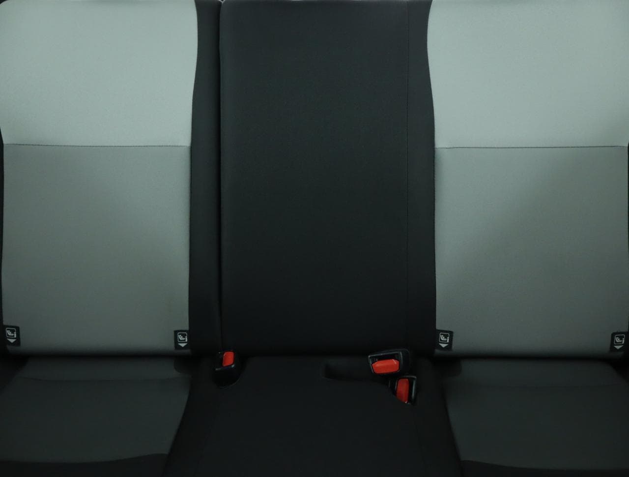 2018 Toyota YARIS - 23