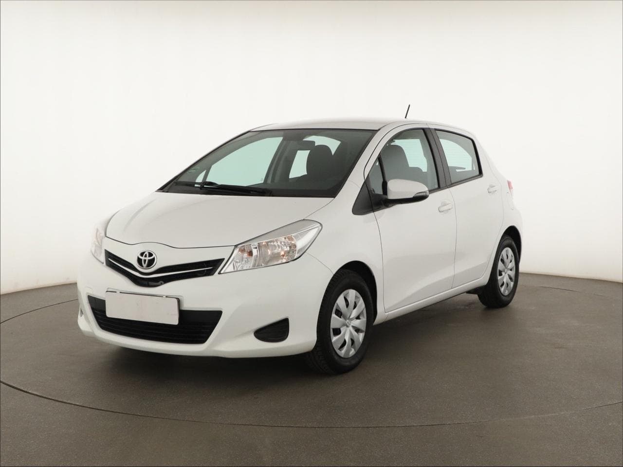 2013 Toyota YARIS - 5