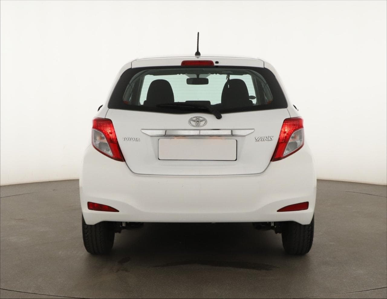 2013 Toyota YARIS - 10