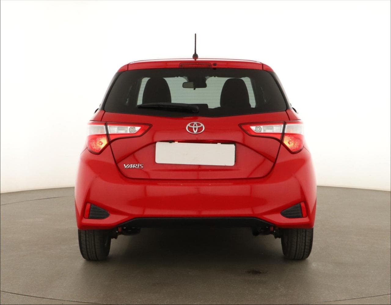 2020 Toyota YARIS - 11