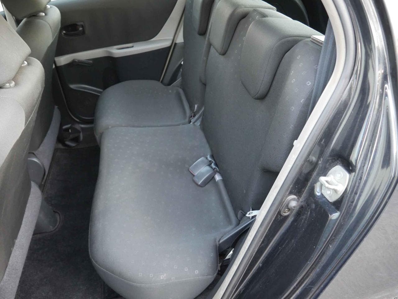 2007 Toyota YARIS - 18