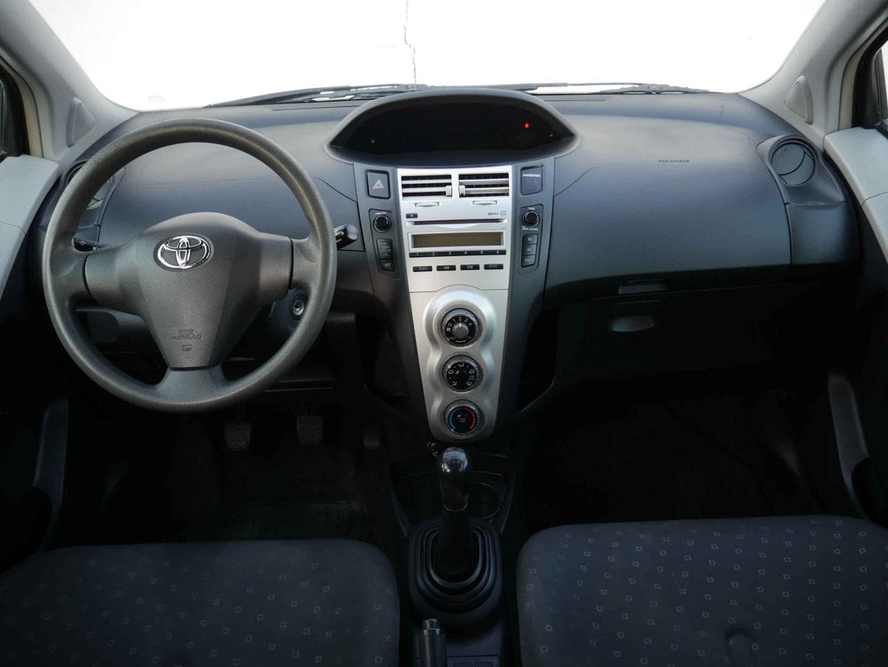 2007 Toyota YARIS - 14