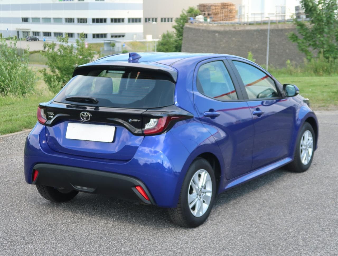 2024 Toyota YARIS - 13