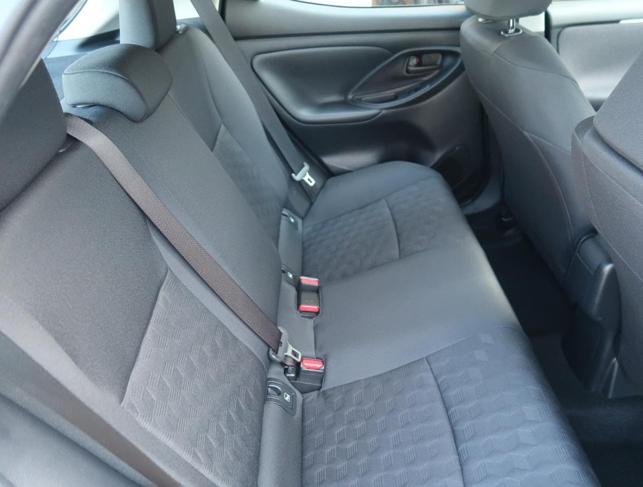 2024 Toyota YARIS - 23