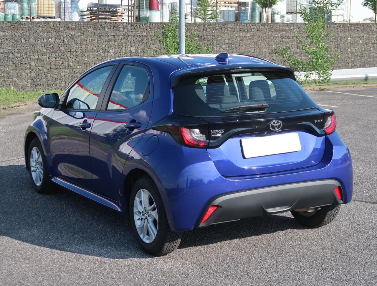 2024 Toyota YARIS - 8