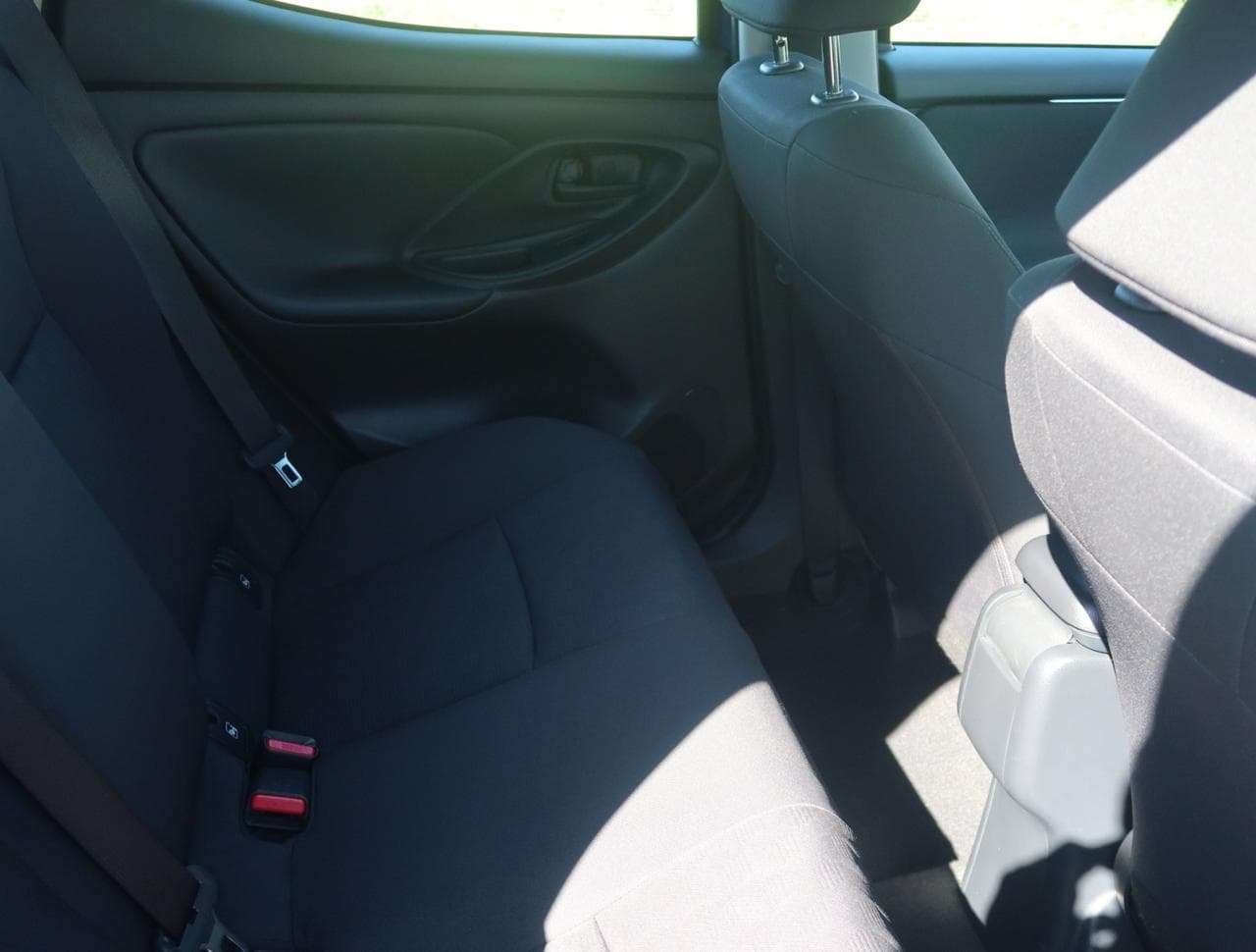 2025 Toyota YARIS - 23