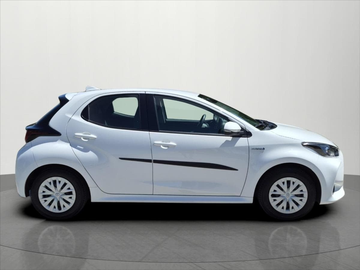 2021 Toyota YARIS - 8