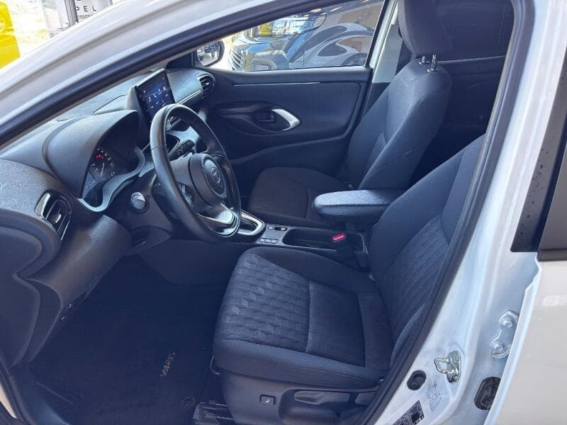 2024 Toyota YARIS - 10