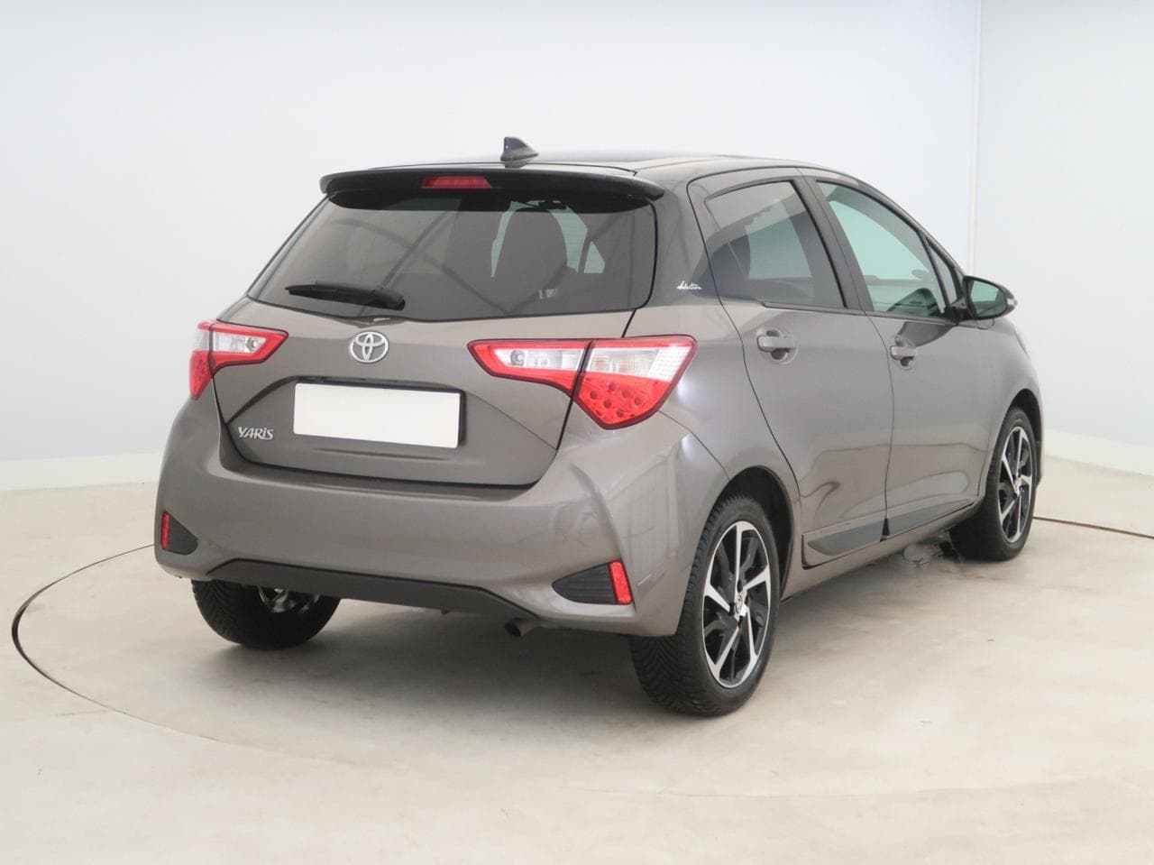 2020 Toyota YARIS - 7