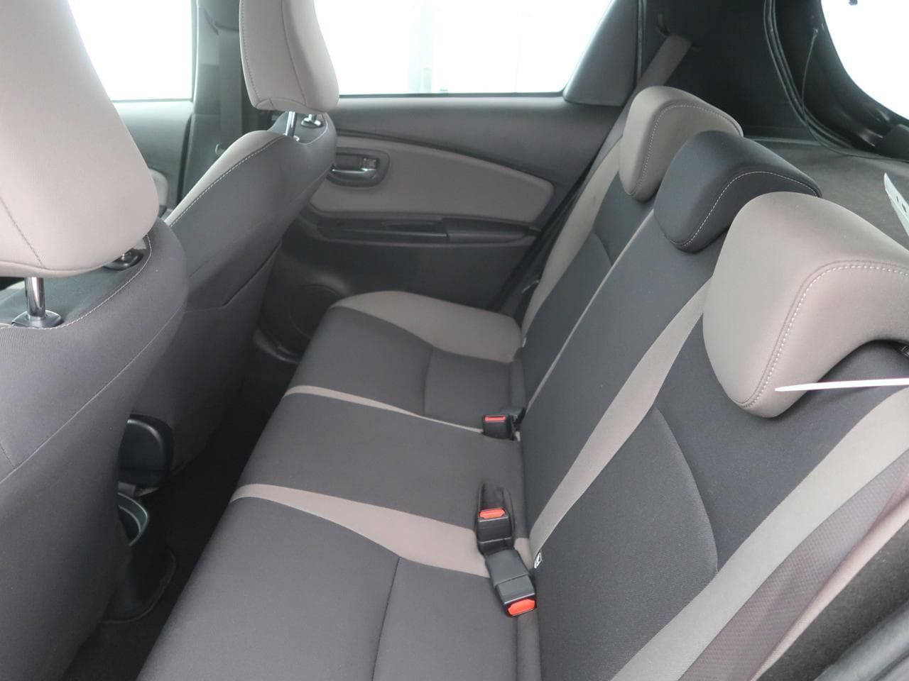 2020 Toyota YARIS - 15