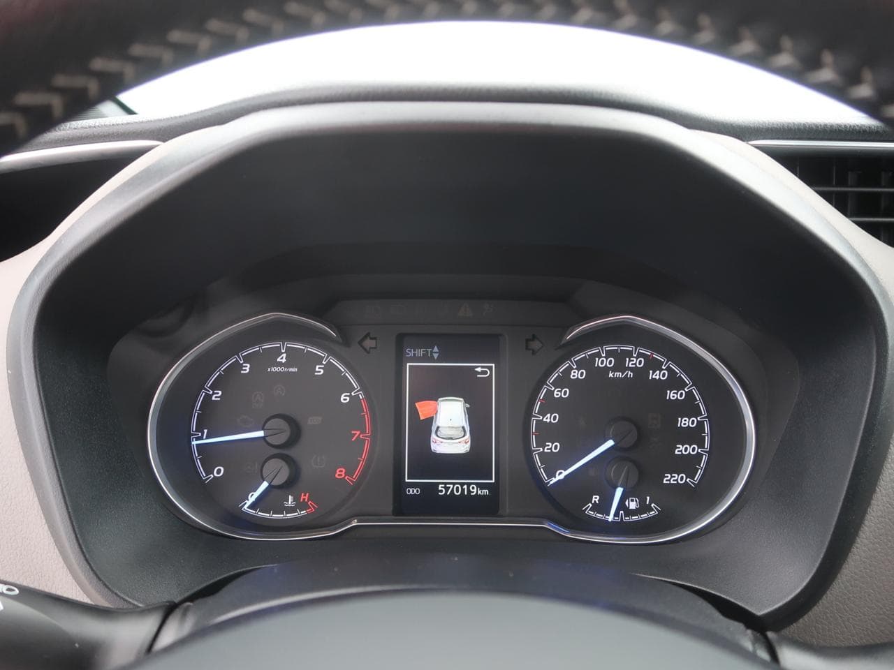 2020 Toyota YARIS - 17