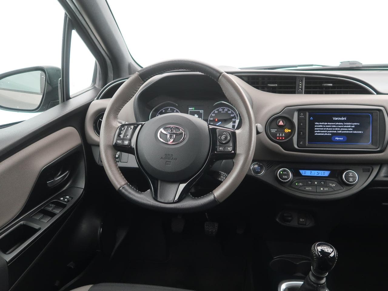 2020 Toyota YARIS - 9