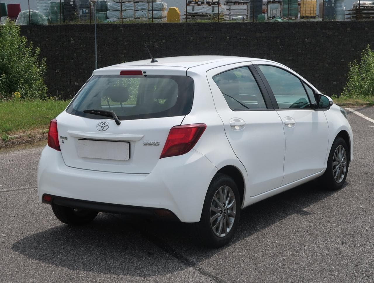 2017 Toyota YARIS - 7