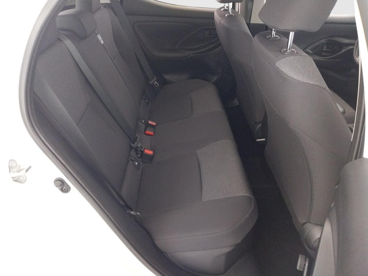 2024 Toyota YARIS - 13