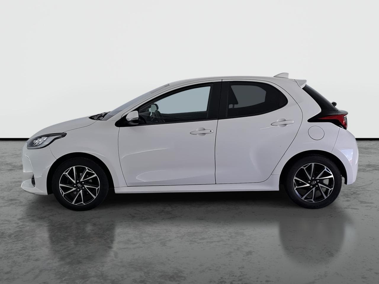 2021 Toyota YARIS - 4