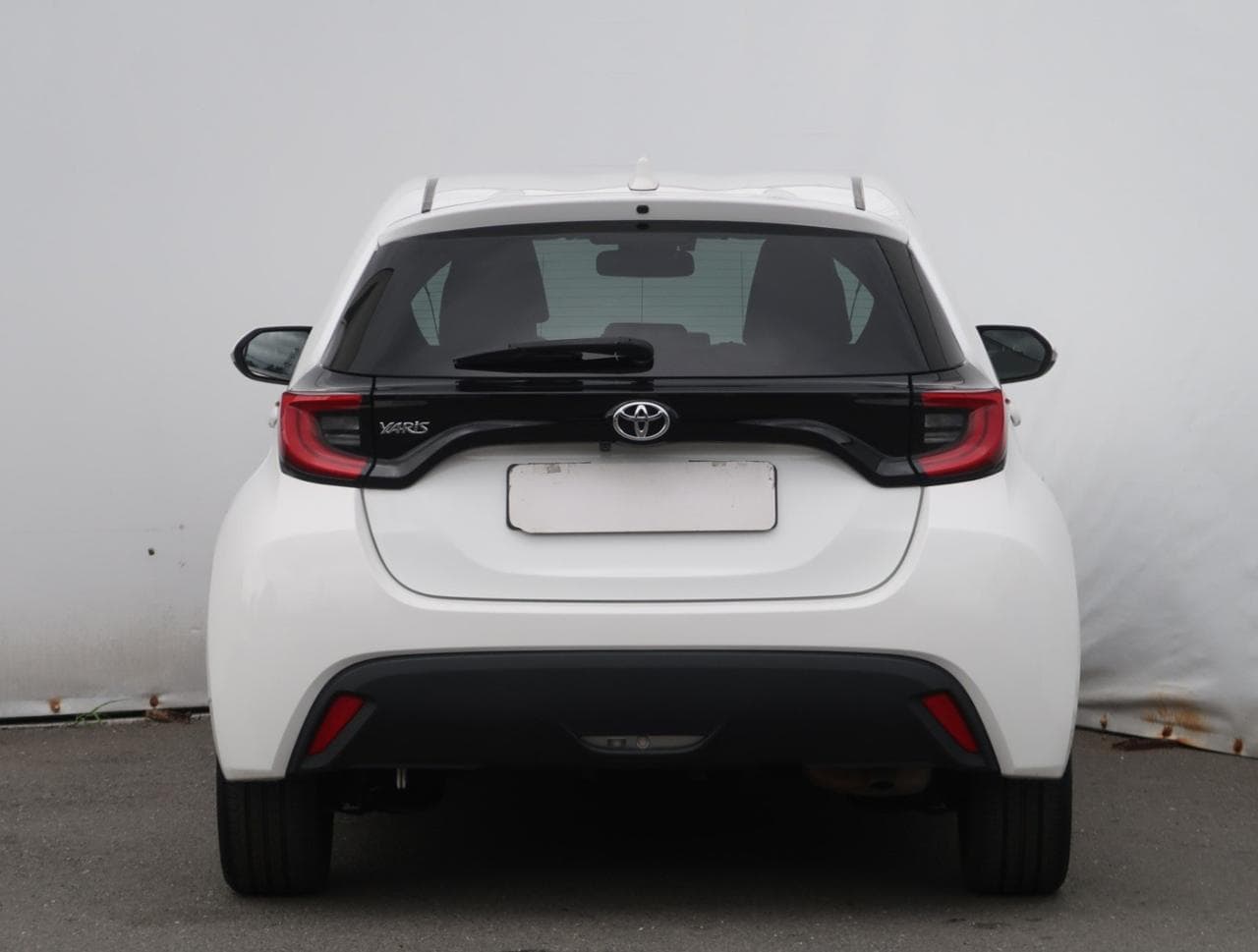 2021 Toyota YARIS - 6