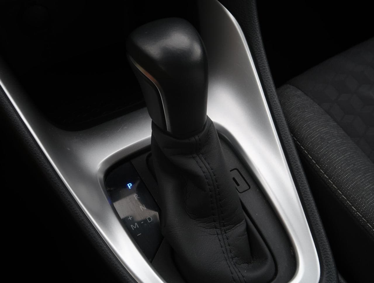 2021 Toyota YARIS - 19