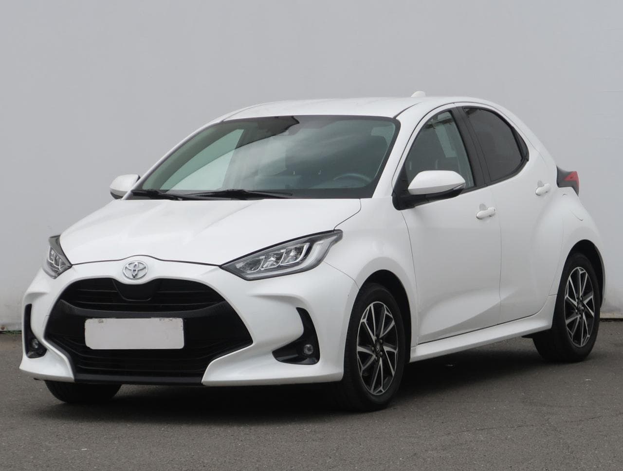 2021 Toyota YARIS - 3