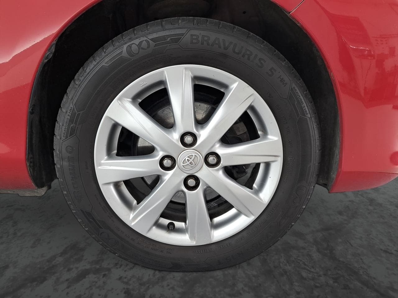 2011 Toyota YARIS - 20