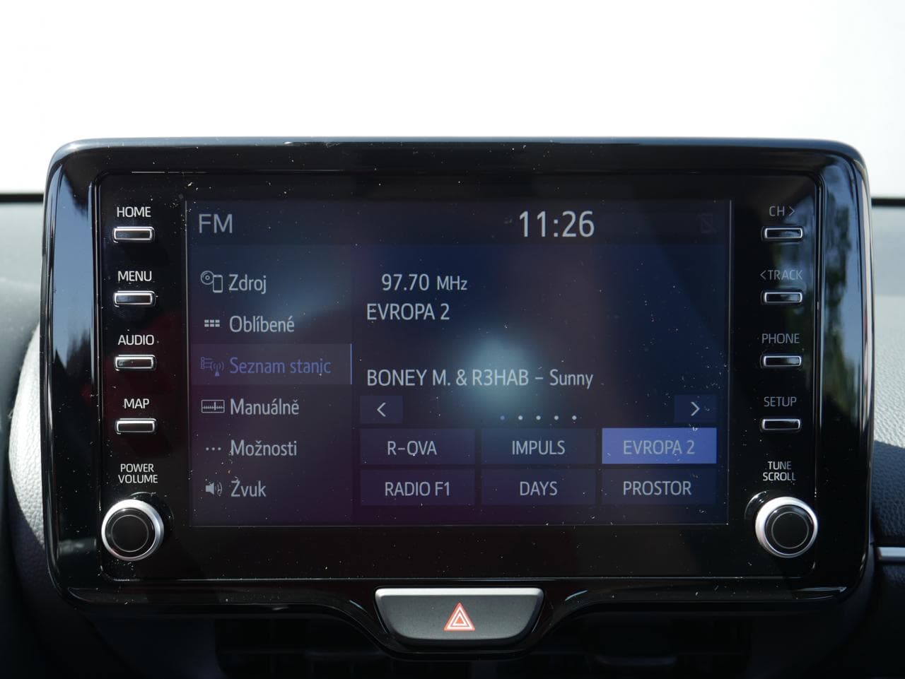 2023 Toyota YARIS - 18