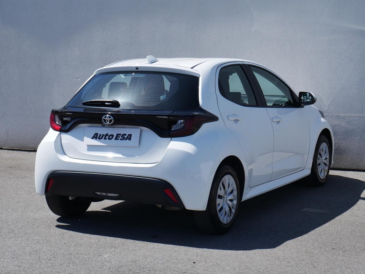 2023 Toyota YARIS - 4