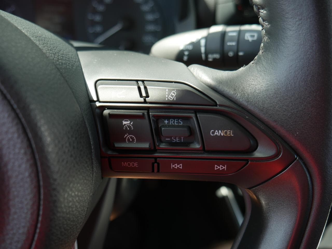 2023 Toyota YARIS - 13