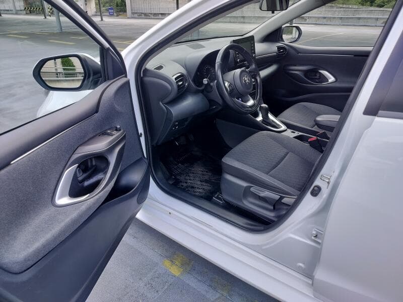 2020 Toyota YARIS - 9