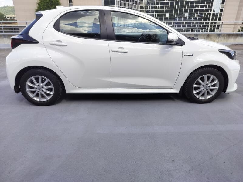 2020 Toyota YARIS - 8