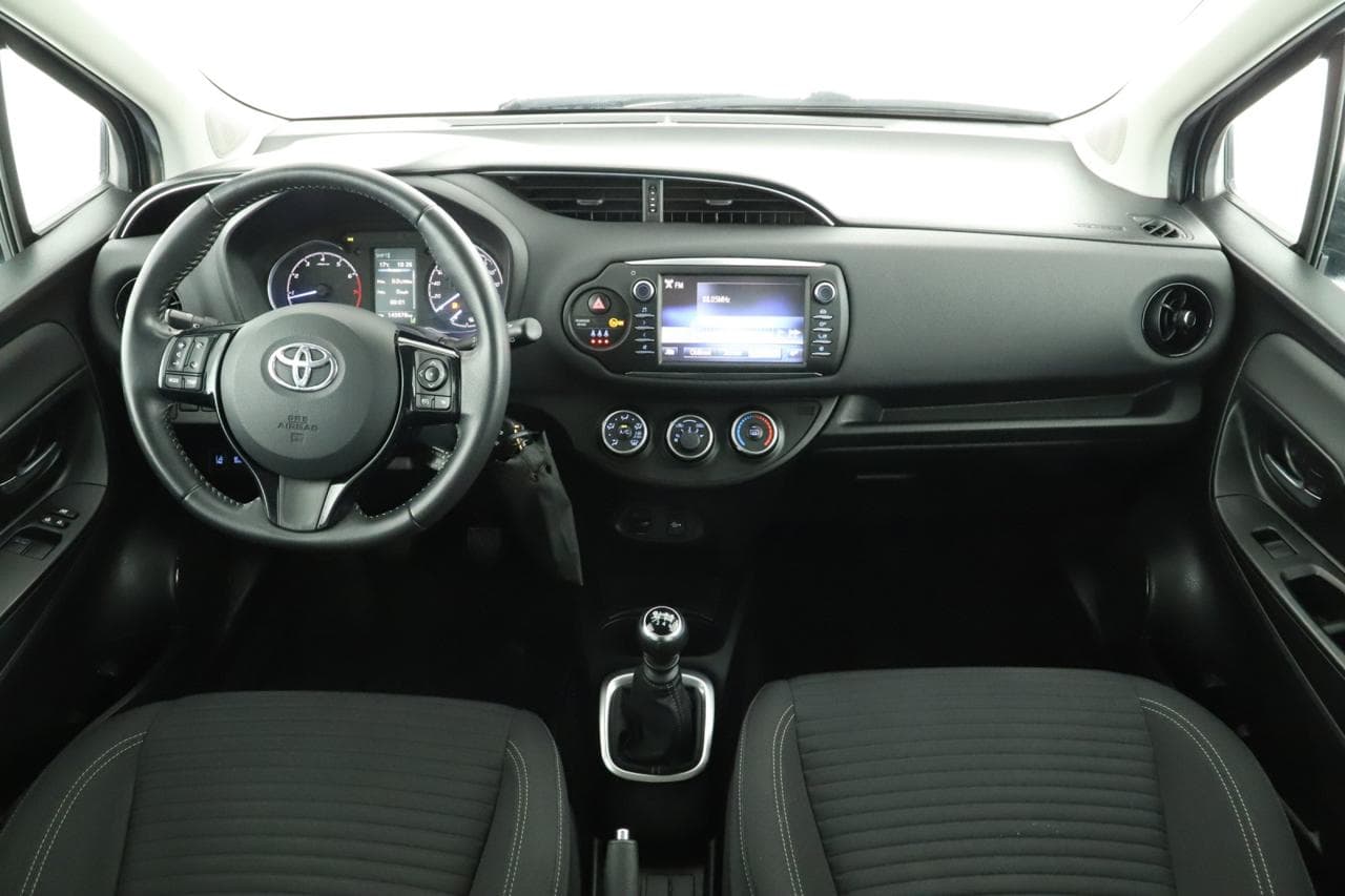 2017 Toyota YARIS - 9