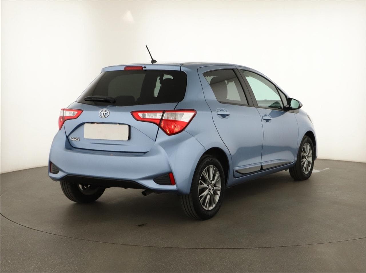 2017 Toyota YARIS - 7