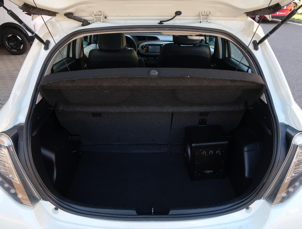 2013 Toyota YARIS - 20