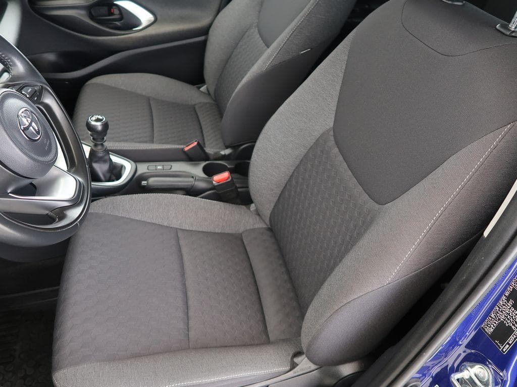 2020 Toyota YARIS - 9