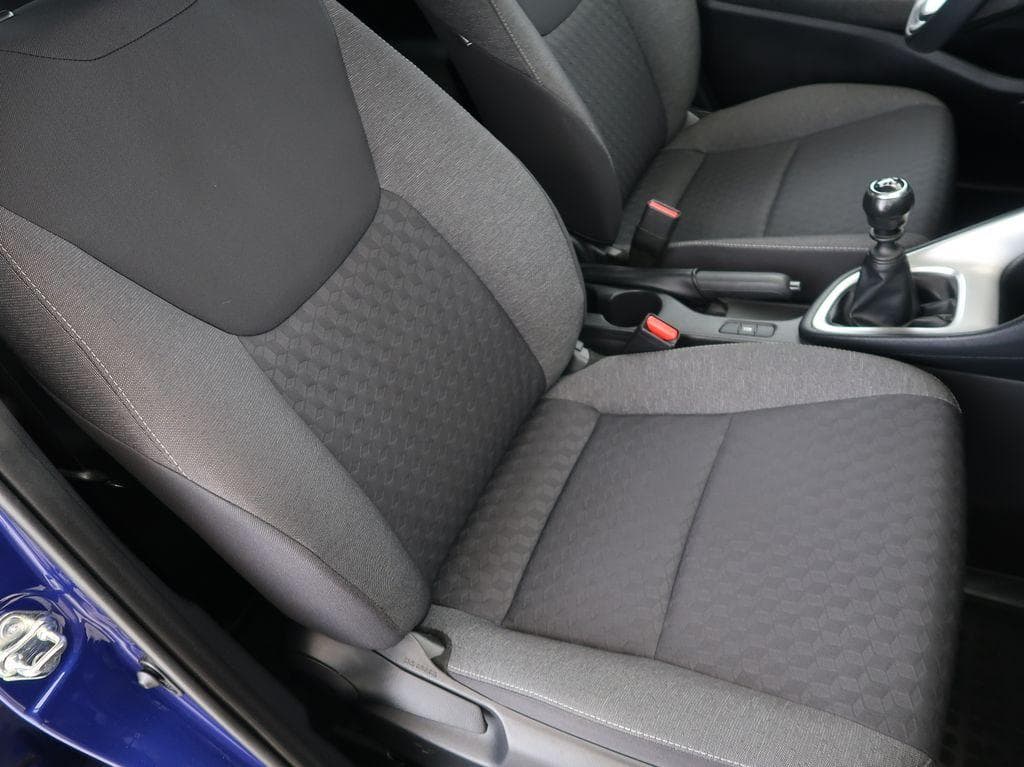 2020 Toyota YARIS - 13