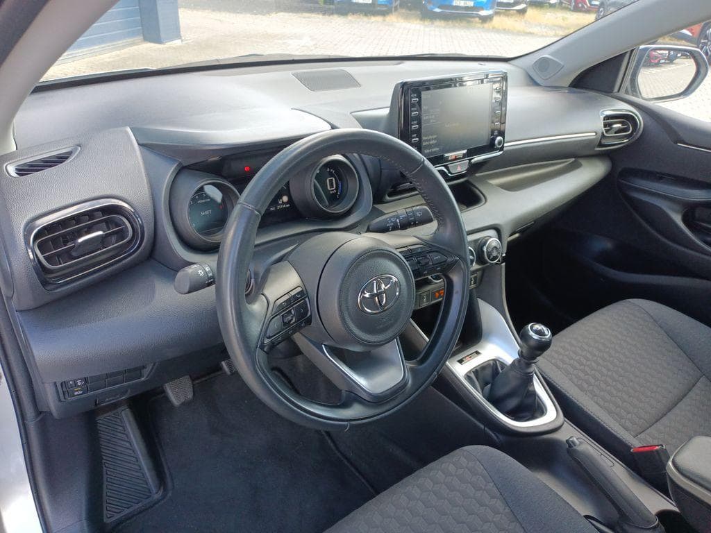 2023 Toyota YARIS - 6