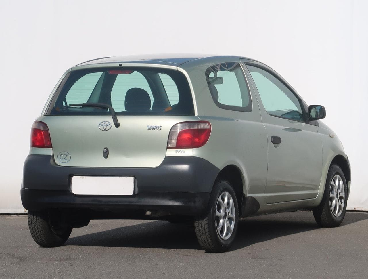 2001 Toyota YARIS - 6